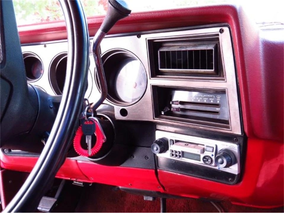 1985 Chevrolet C/K 3rd Gen - Image 12 of 21