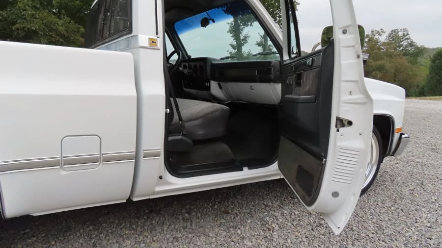 1985 Chevrolet C/K 3rd Gen - Image 7 of 12