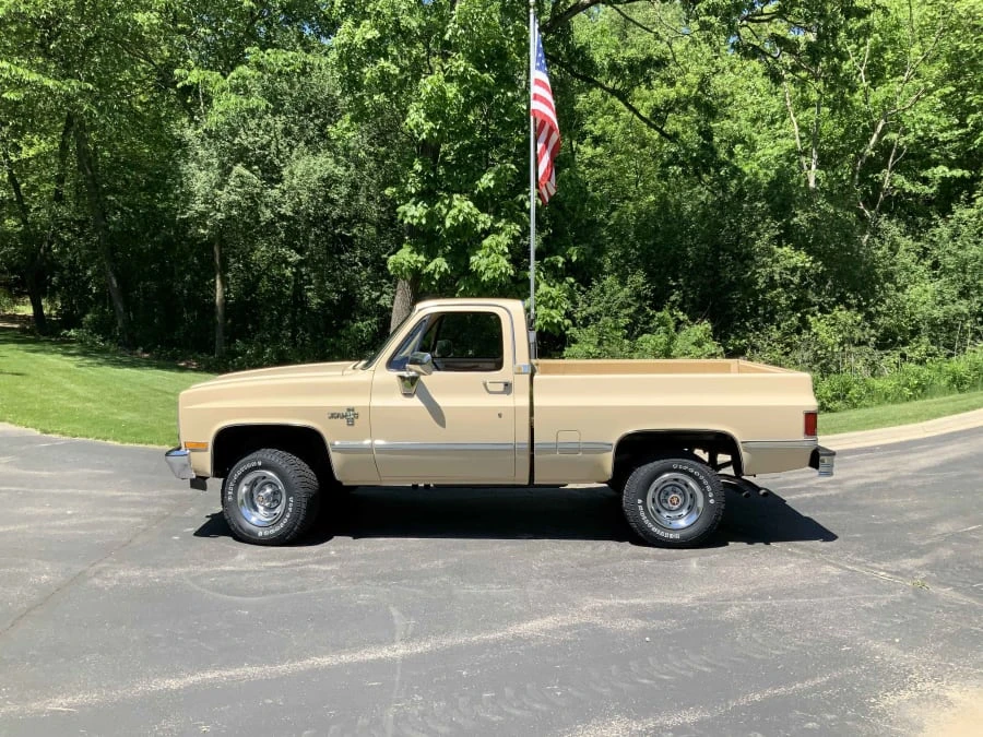 1985 Chevrolet C/K 3rd Gen - Image 2 of 12