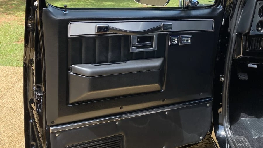 1985 Chevrolet C/K 3rd Gen - Image 3 of 27