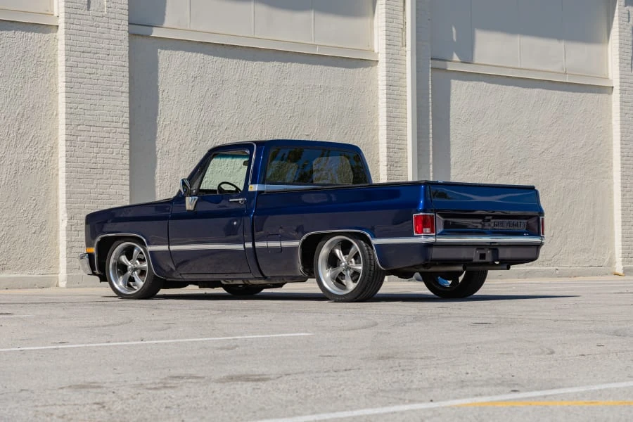 1985 Chevrolet Silverado - Image 17 of 31