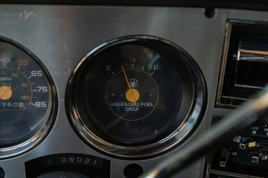 1985 Chevrolet Silverado - Image 29 of 31