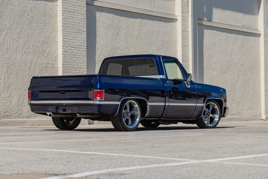 1985 Chevrolet Silverado - Image 3 of 31