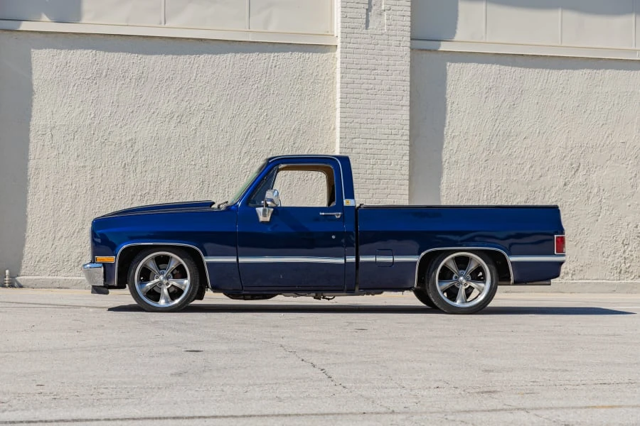 1985 Chevrolet Silverado - Image 15 of 31