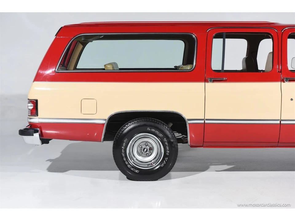 1985 Chevrolet Suburban 7th Gen - Image 12 of 31