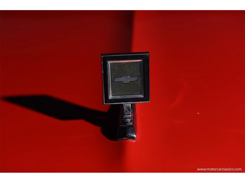 1985 Chevrolet Suburban 7th Gen - Image 16 of 31