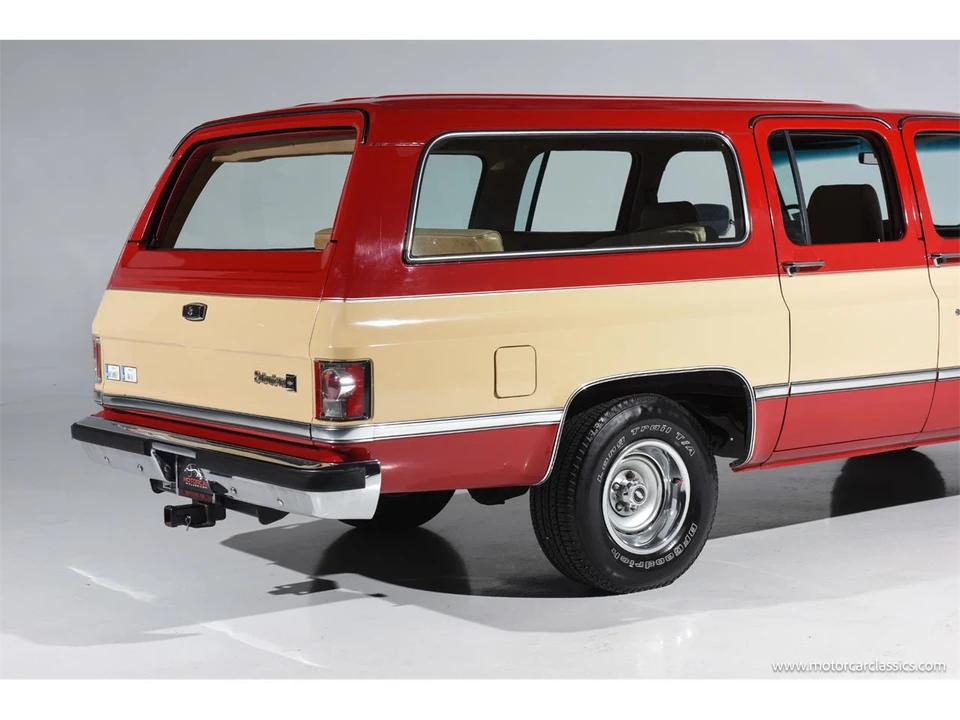 1985 Chevrolet Suburban 7th Gen - Image 10 of 31