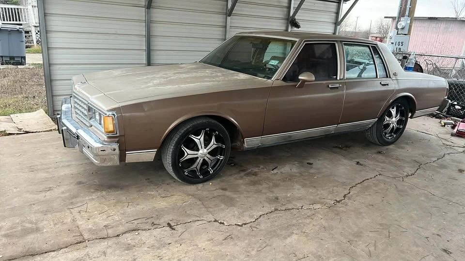 1985 Chevrolet Caprice - Image 3 of 8