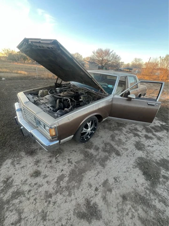 1985 Chevrolet Caprice - Image 6 of 8