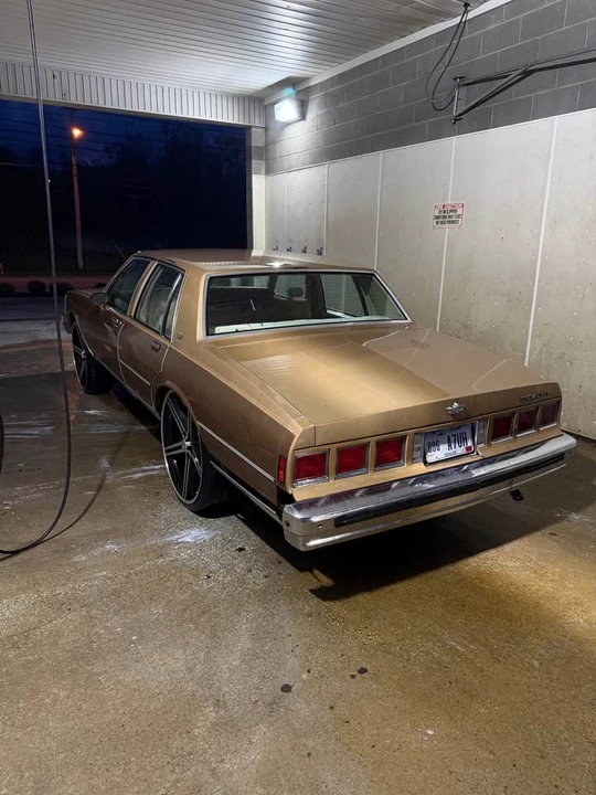 1985 Chevrolet Caprice - Image 3 of 8