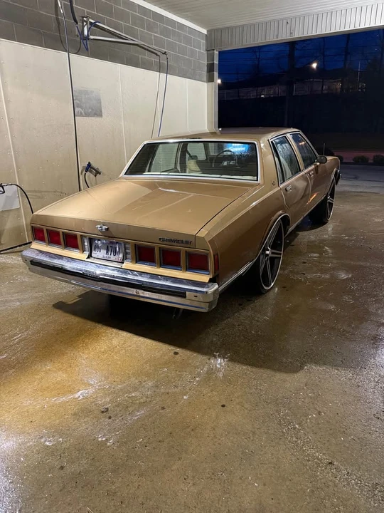 1985 Chevrolet Caprice - Image 4 of 8