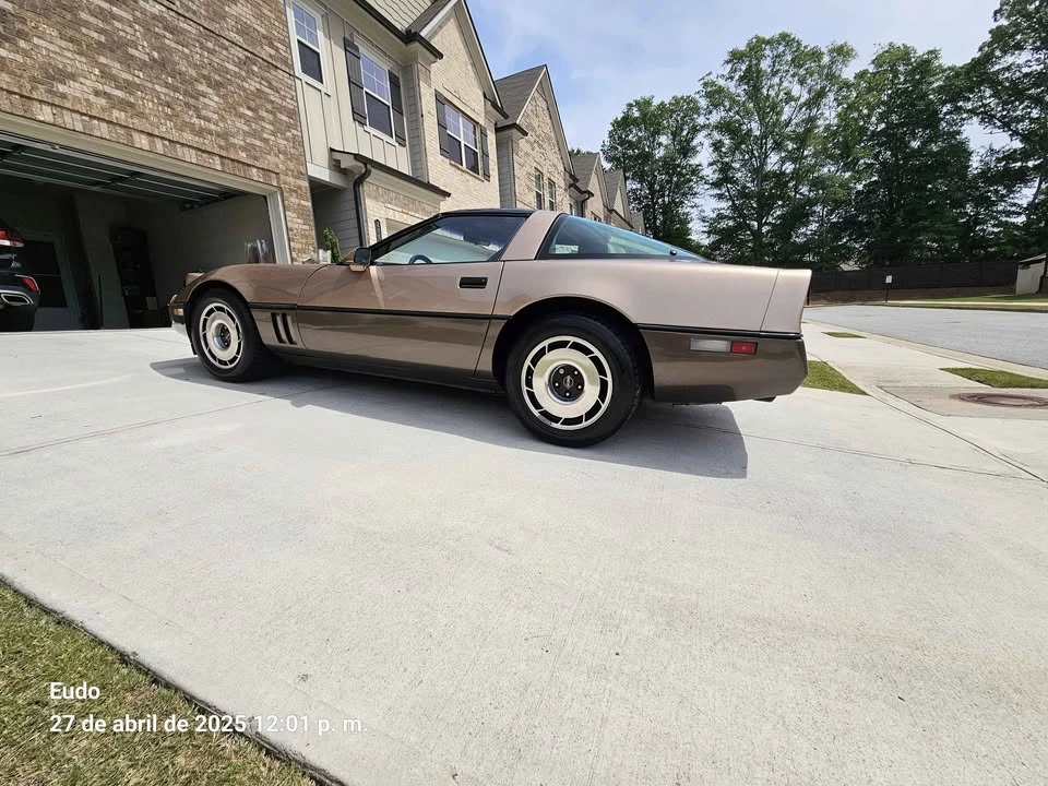 1985 Chevrolet Corvette C4 - Image 18 of 20