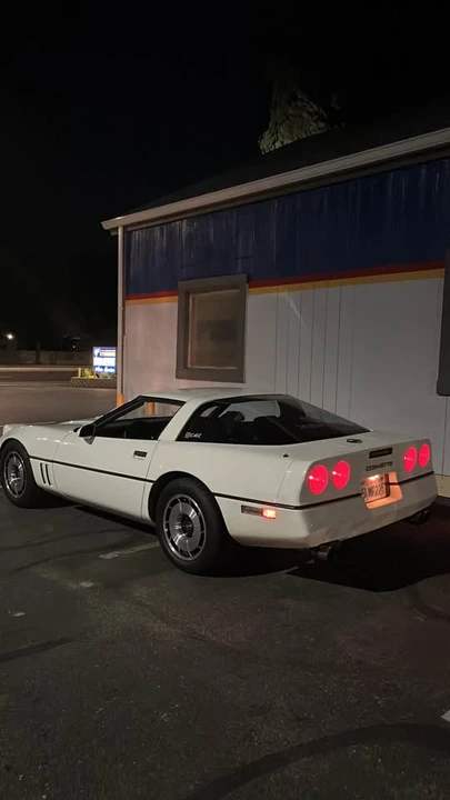 1985 Chevrolet Corvette C4 - Image 3 of 7
