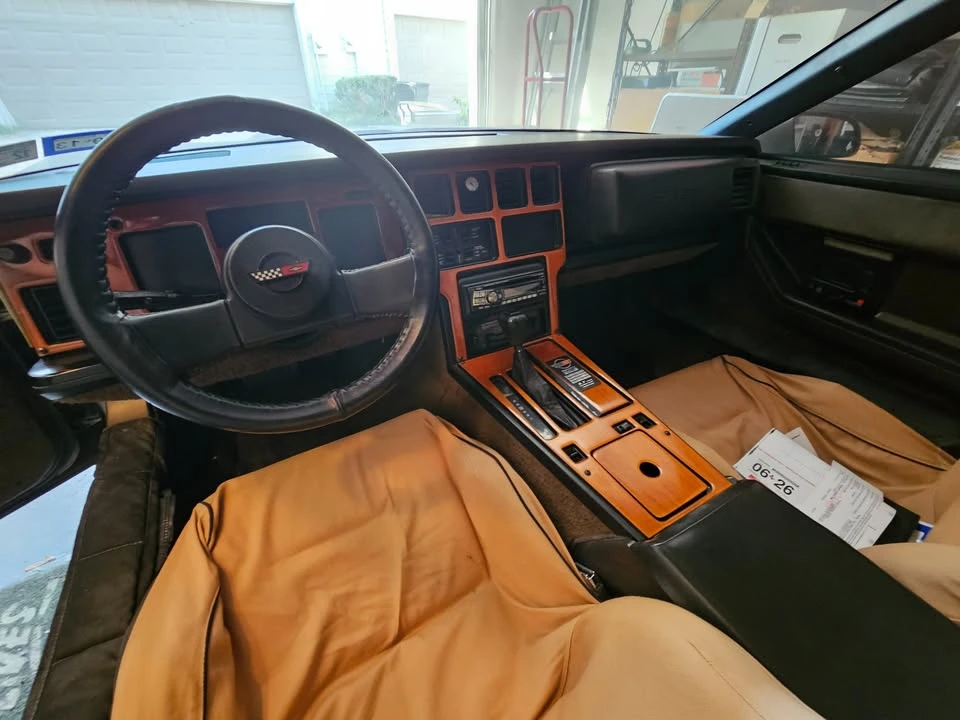 1985 Chevrolet Corvette C4 - Image 13 of 20