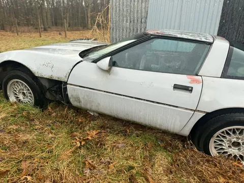 1985 Chevrolet Corvette C4 - Image 4 of 8