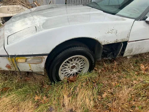 1985 Chevrolet Corvette C4 - Image 3 of 8