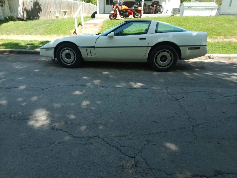 1985 Chevrolet Corvette C4 - Image 6 of 8