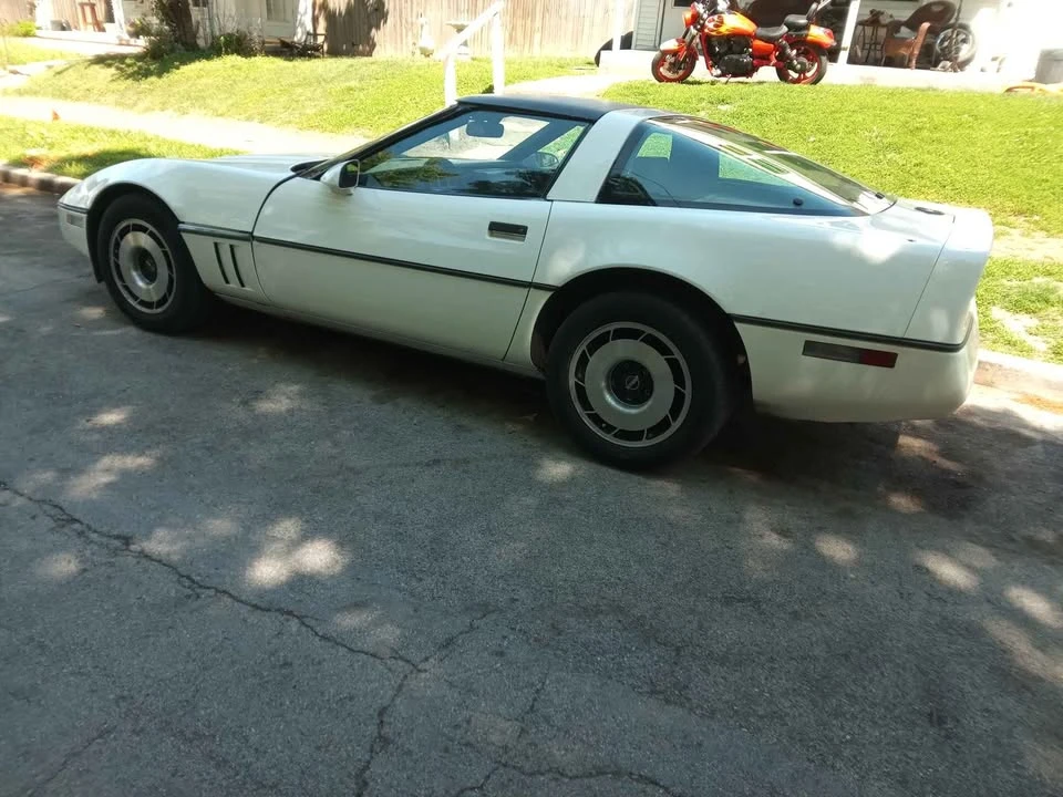 1985 Chevrolet Corvette C4 - Image 5 of 8