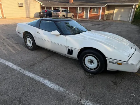 1985 Chevrolet Corvette C4 - Image 3 of 8