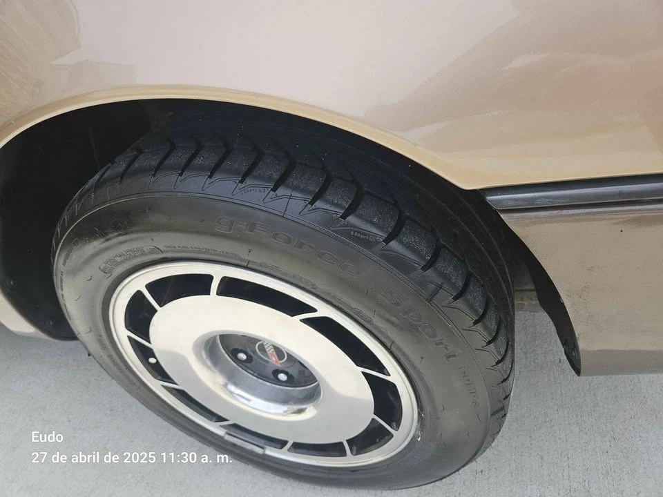1985 Chevrolet Corvette C4 - Image 16 of 19