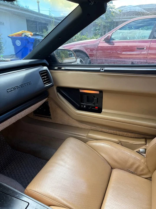 1985 Chevrolet Corvette C4 - Image 9 of 15