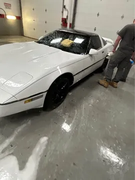1985 Chevrolet Corvette C4 - Image 3 of 3