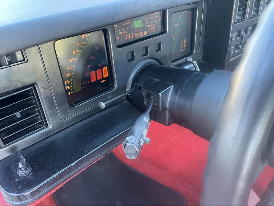 1985 Chevrolet Corvette C4 - Image 8 of 20