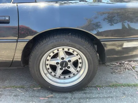 1985 Chevrolet Corvette C4 - Image 2 of 4