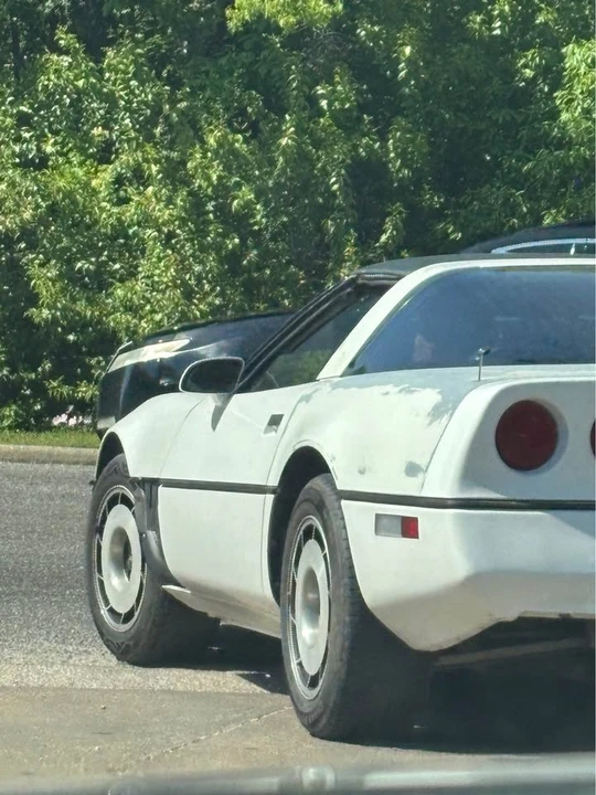 1985 Chevrolet Corvette C4 - Image 3 of 5