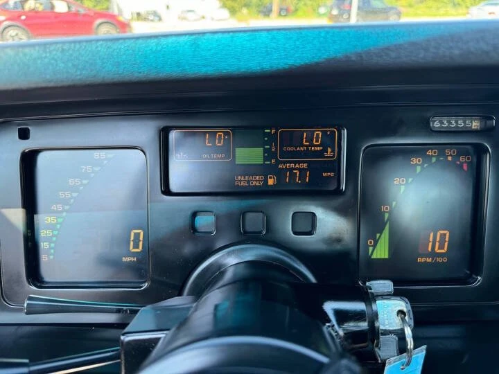 1985 Chevrolet Corvette C4 - Image 10 of 18