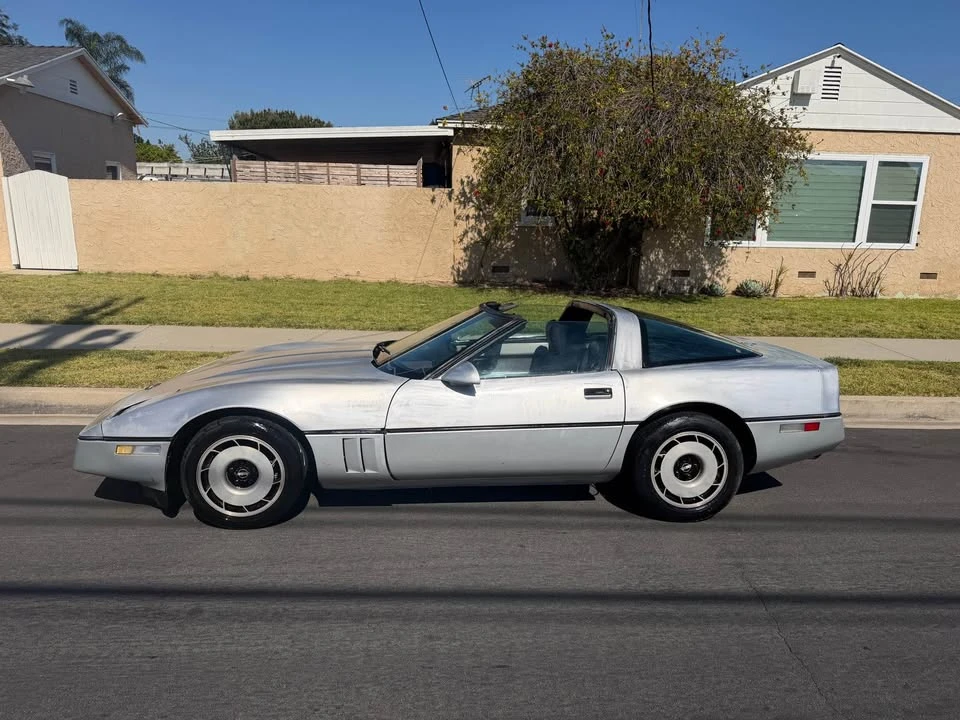 1985 Chevrolet Corvette C4 - Image 5 of 20