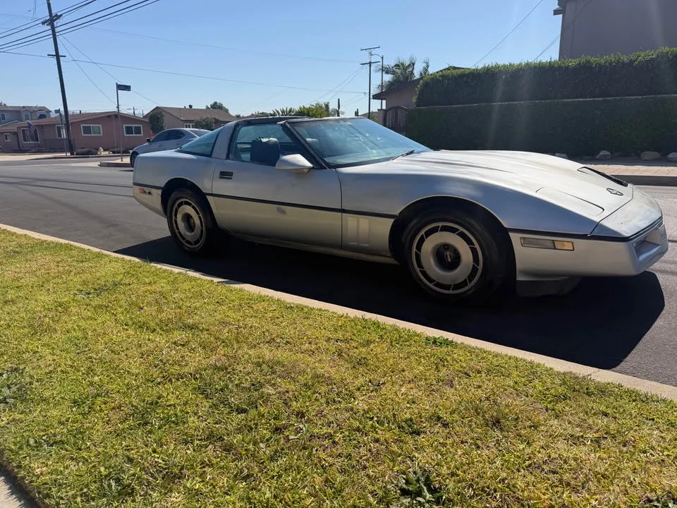 1985 Chevrolet Corvette C4 - Image 18 of 20