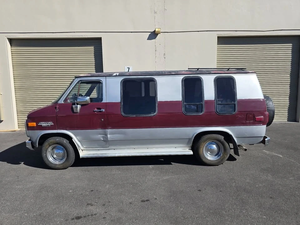 1985 Chevrolet G-Series Van - Image 3 of 9