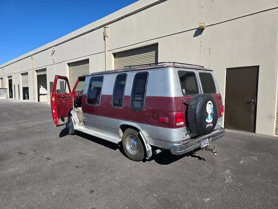 1985 Chevrolet G-Series Van - Image 2 of 9