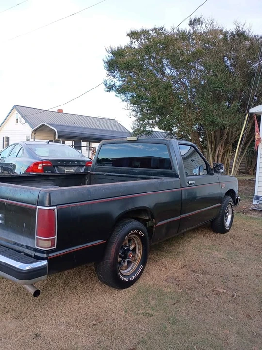 1985 Chevrolet S-10 - Image 3 of 9