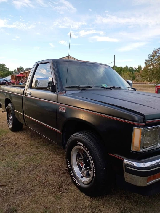 1985 Chevrolet S-10 - Image 2 of 9