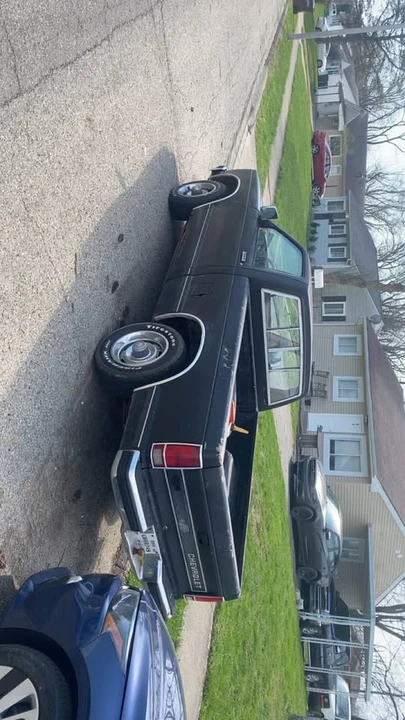 1985 Chevrolet S-10 - Image 2 of 8