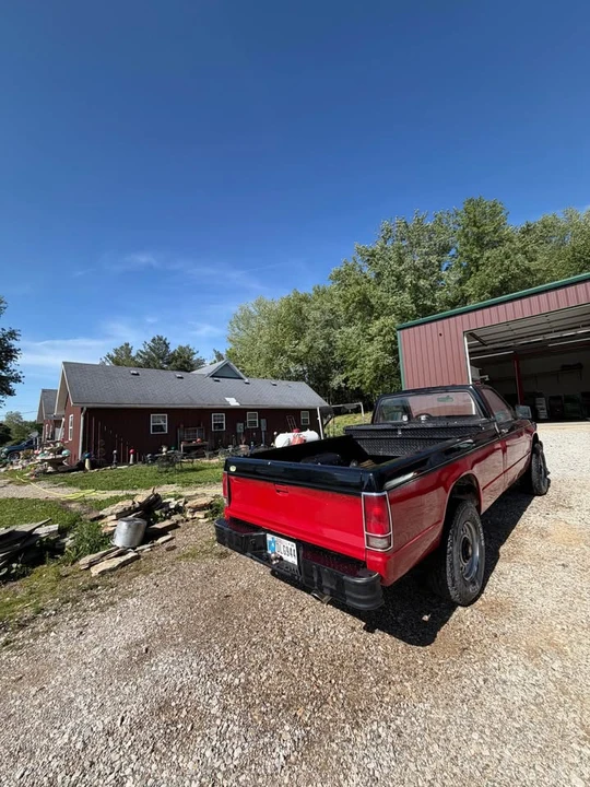 1985 Chevrolet S-10 - Image 4 of 8