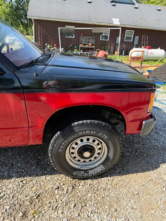 1985 Chevrolet S-10 - Image 2 of 8