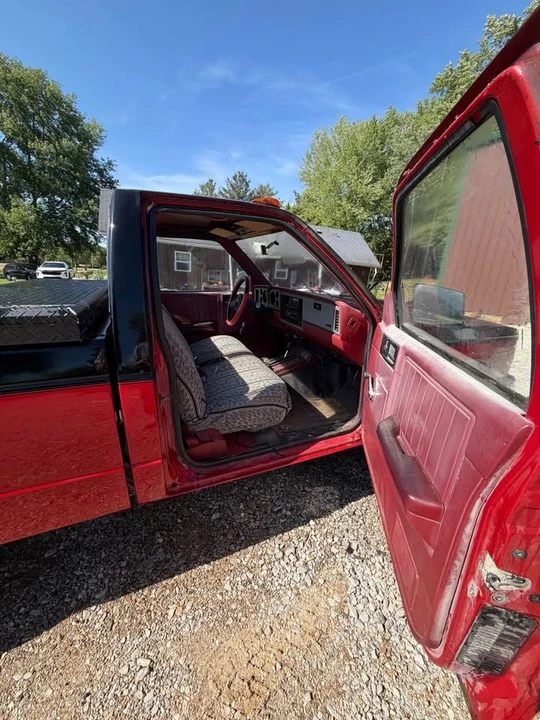 1985 Chevrolet S-10 - Image 6 of 8