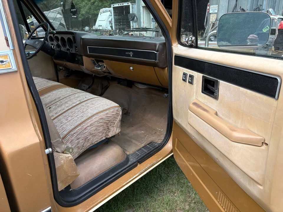 1985 Chevrolet C/K 3rd Gen - Image 7 of 12
