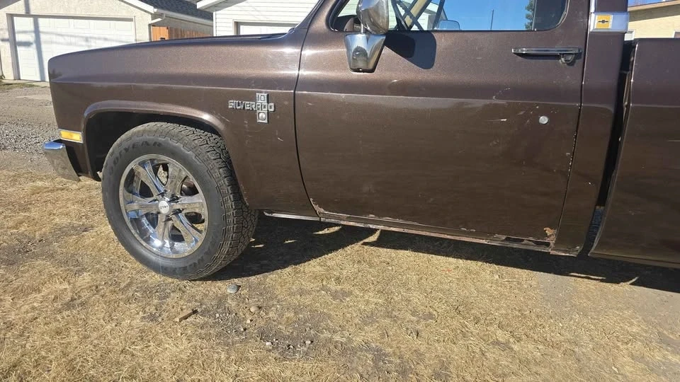 1985 Chevrolet Silverado - Image 6 of 13