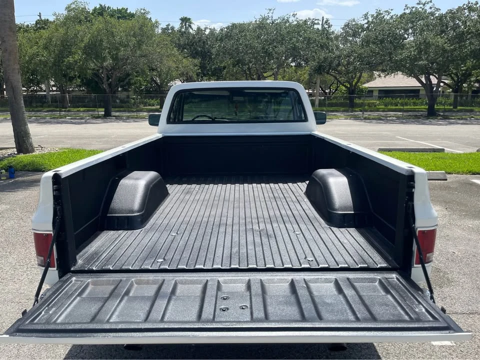 1985 Chevrolet C/K 3rd Gen - Image 5 of 10