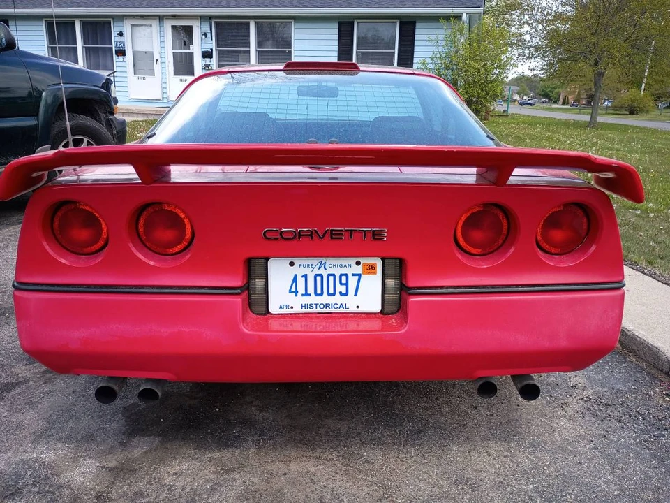 1985 Chevrolet Corvette C4 - Image 13 of 18