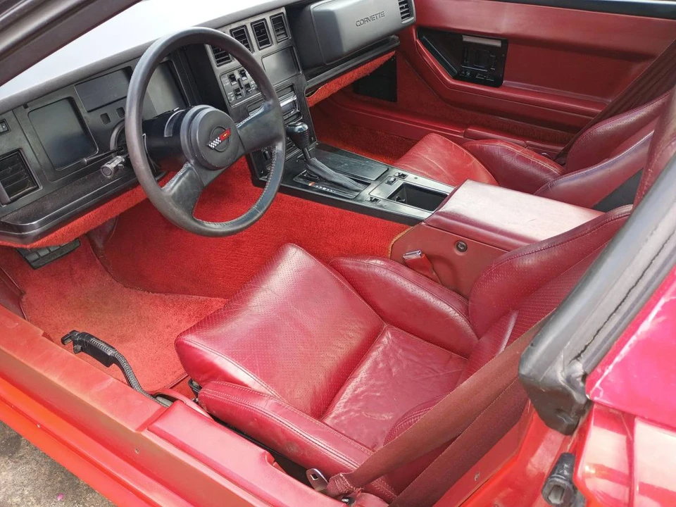 1985 Chevrolet Corvette C4 - Image 15 of 18