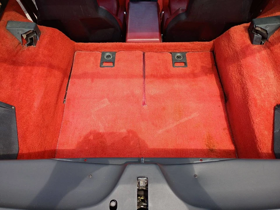 1985 Chevrolet Corvette C4 - Image 17 of 18