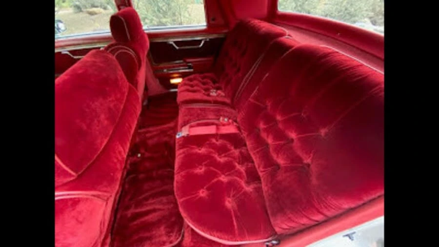 1985 Chrysler New Yorker - Image 9 of 17