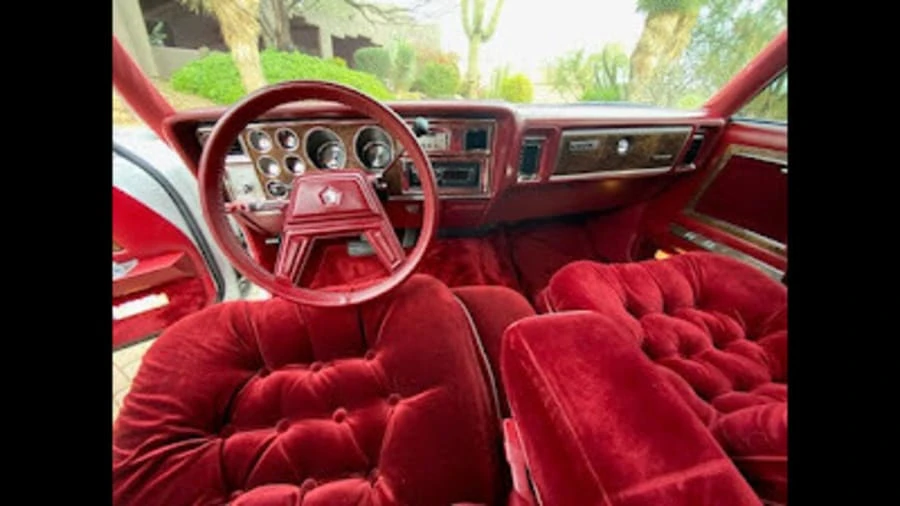1985 Chrysler New Yorker - Image 10 of 17