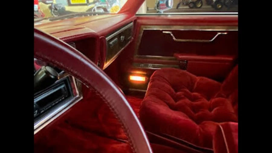 1985 Chrysler New Yorker - Image 12 of 17