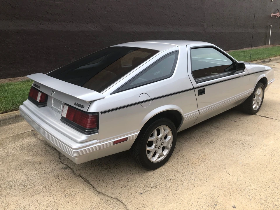 1985 Dodge Daytona - Image 22 of 31